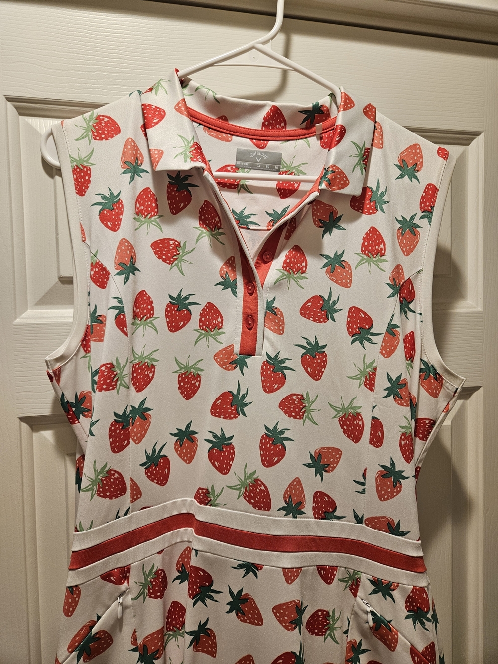 Strawberry Print Golf Dress w/under shorts XL EUC